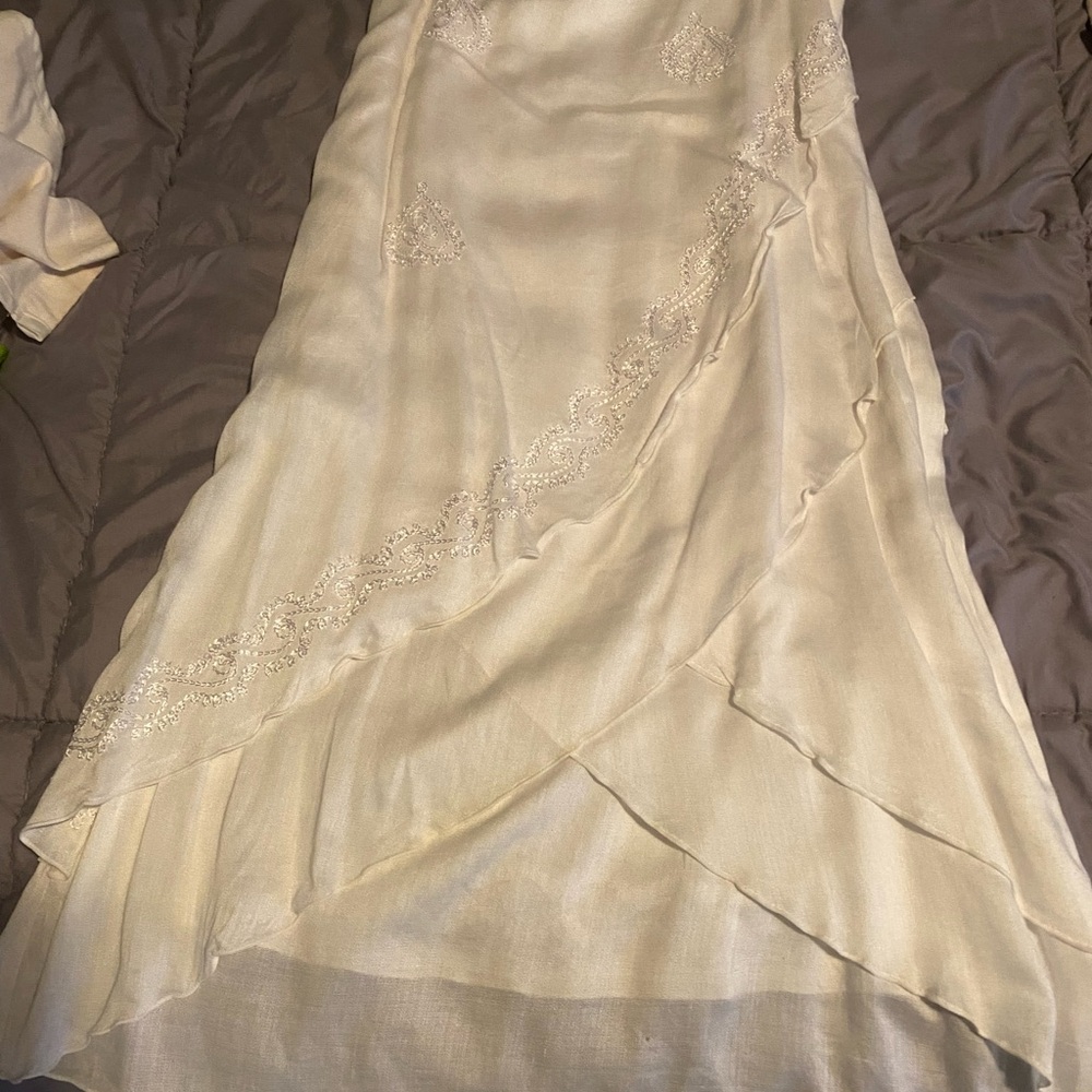 Elegant Cream Midi Skirt